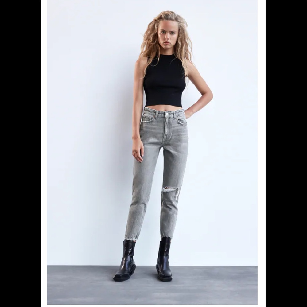 ZARA Ripped Mom Fit Jeans size 30